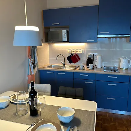 Apartamento Modern Cute With Balcony, Center