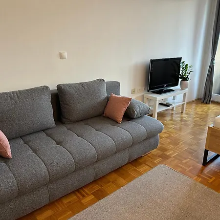 Apartment Modern Cute With Balcony, Center Ljubljana
